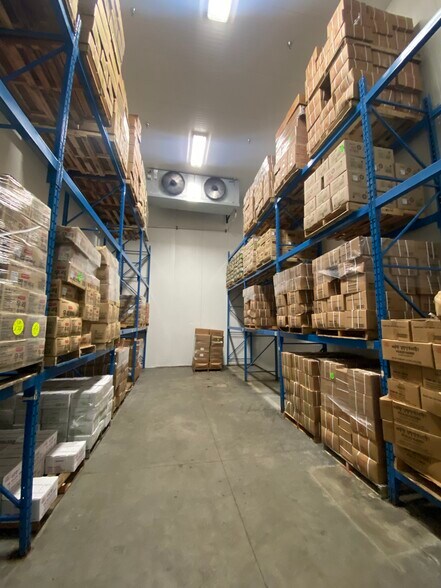 More Photos Of 1658 Industrial Ave, Port Coquitlam Warehouse For Sale