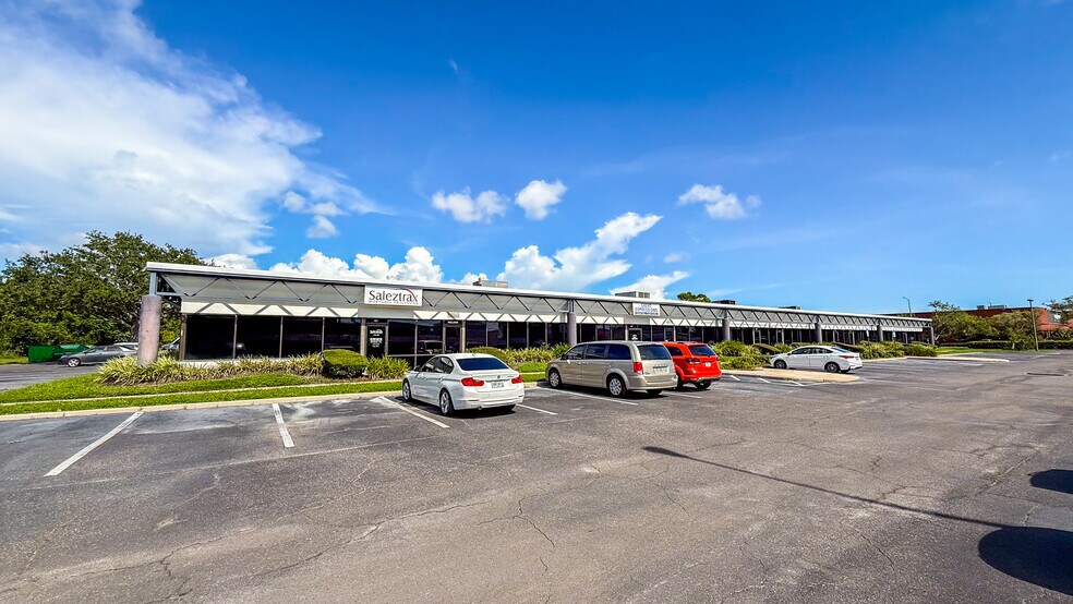 More Photos Of 11701 S Belcher Rd, Largo Light Distribution For Lease