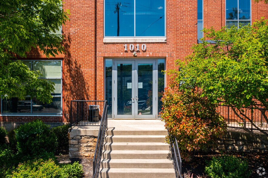 More Photos Of 555 E North Ln, Conshohocken Unknown For Lease