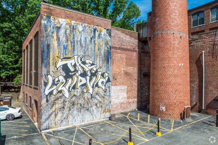 More Photos Of 43 Broad St, Hudson Flex For Lease