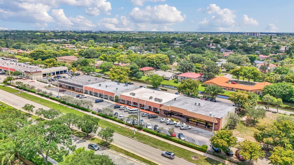 More Photos Of 10910-10920 Wiles Rd, Coral Springs Warehouse For Lease