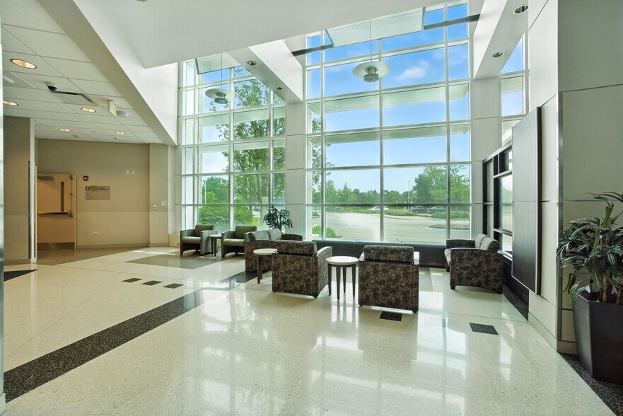 More Photos Of 2040 Ogden Ave, Aurora Medical For Lease