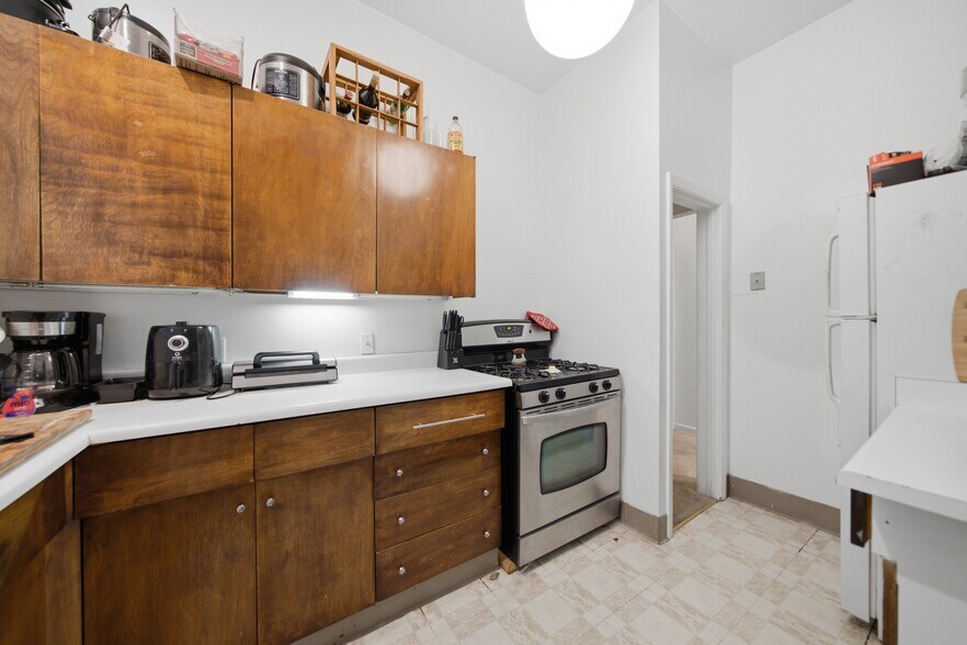 More Photos Of 1628-1630 N Wells St, Chicago Apartments For Sale