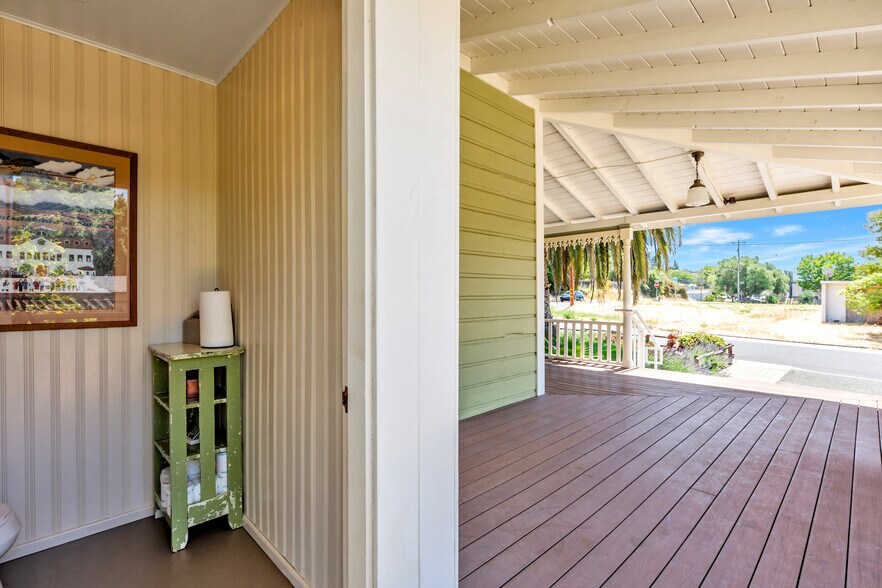 More Photos Of 602 W K St, Benicia Freestanding For Sale