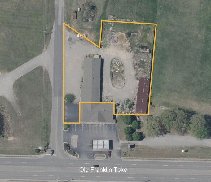 More Photos Of 106 Jeanette Dr, Danville Office For Lease