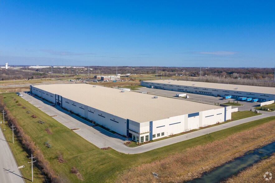 More Photos Of 16342 W 163rd St, Lockport Warehouse For Lease