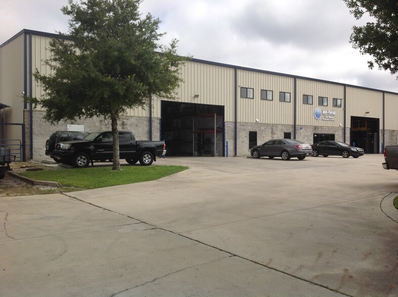 More Photos Of 2710 Pemberton Dr, Apopka Warehouse For Sale