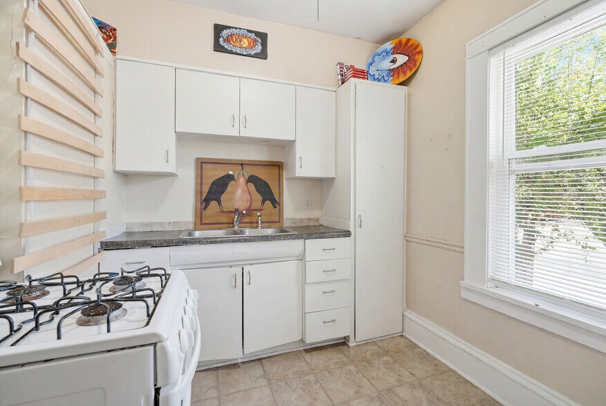 More Photos Of 1530 Sherburne Ave, Saint Paul Apartments For Sale