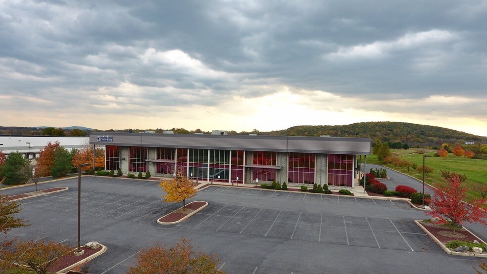 More Photos Of 2550 Brodhead Rd, Bethlehem Flex For Lease