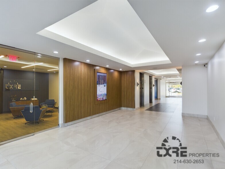 More Photos Of 7929 Brookriver Dr, Dallas Office For Lease