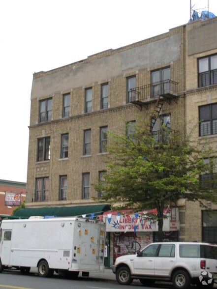 More Photos Of 666 Dumont Ave, Brooklyn Apartments For Lease