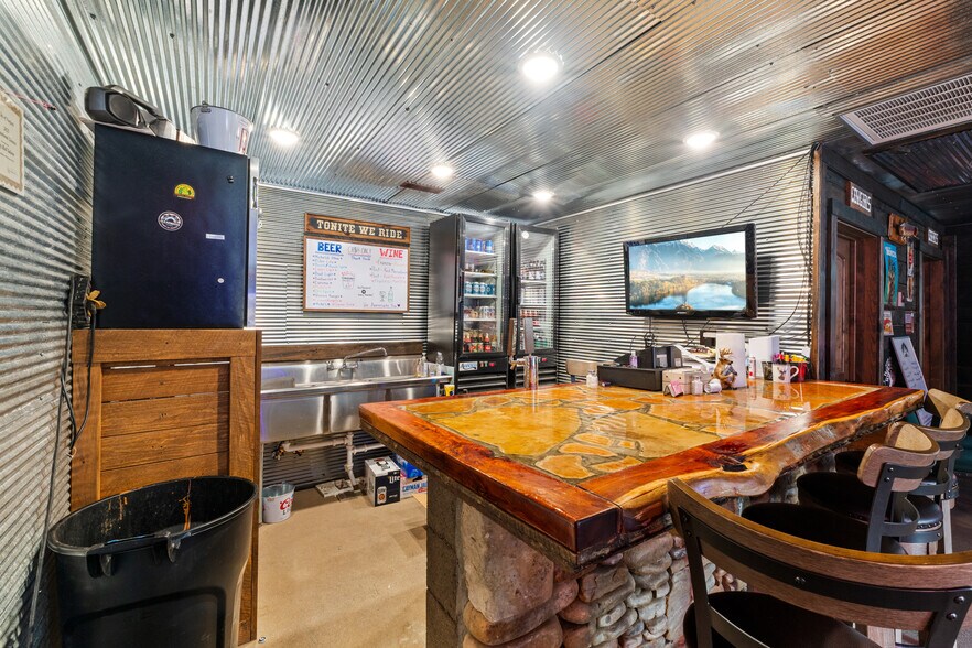 More Photos Of 14011 AR-5, Norfork Flex For Sale