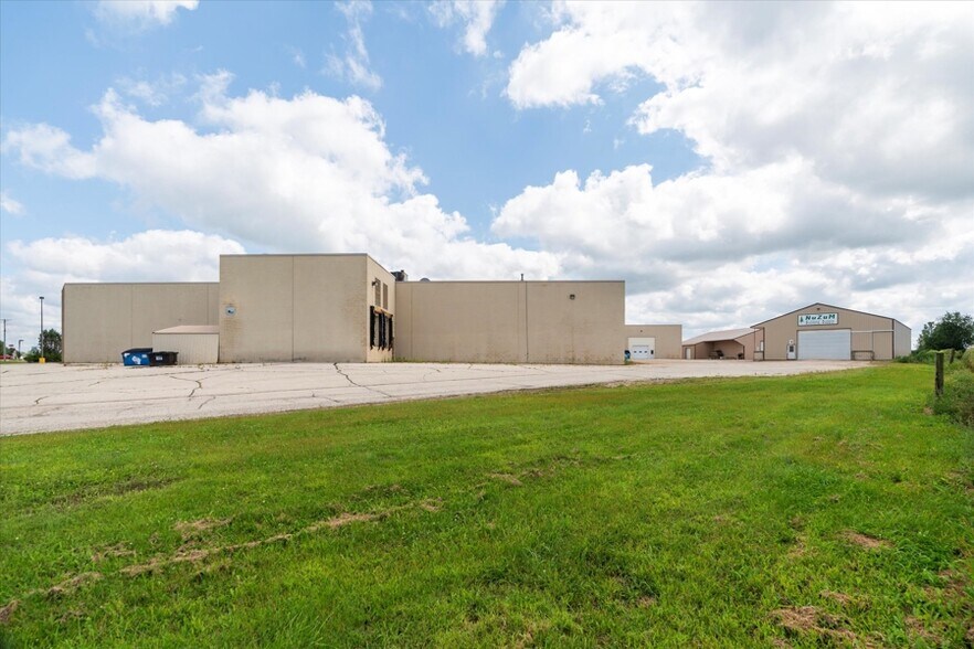 More Photos Of 1230 N Main St, Viroqua Freestanding For Sale