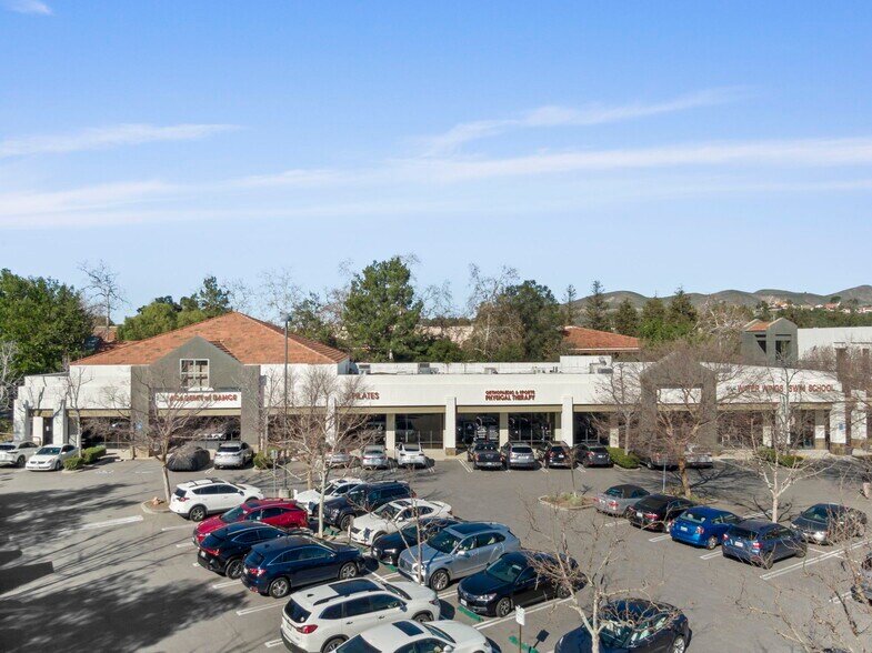 More Photos Of 30105-30135 Agoura Rd, Agoura Hills Unknown For Lease