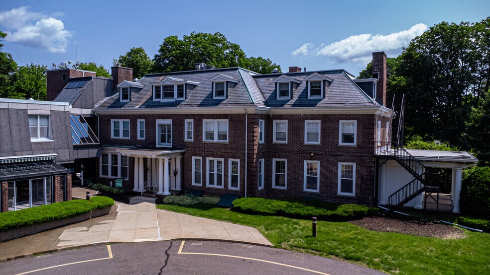 More Photos Of 1365 Northampton St, Holyoke Assisted Living For Sale