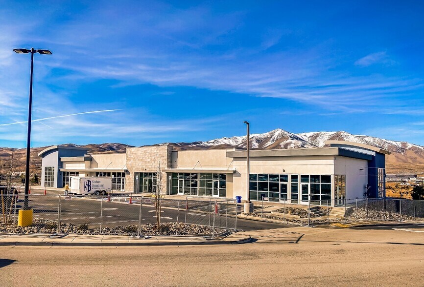 More Photos Of 200 Vista Knoll Pky, Reno General Retail For Lease