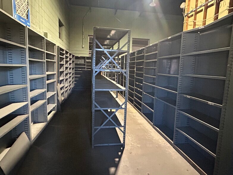 More Photos Of 207 Causeway Blvd, La Crosse Industrial For Sale