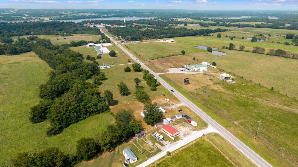 More Photos Of 26601 S 655 Rd, Grove Freestanding For Sale