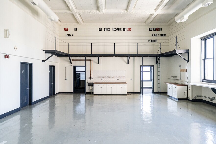 More Photos Of 645 Griswold St, Detroit Unknown For Lease