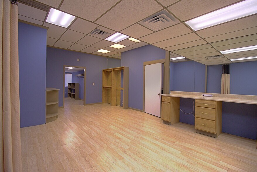 More Photos Of 18025 W Little York Rd, Katy Flex For Sale