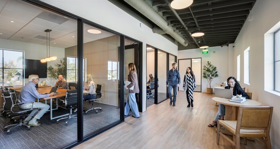 More Photos Of 191 N Orange St, Orange Coworking Space