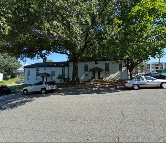 More Photos Of 915 E 2nd St, Winston-Salem Apartments For Sale