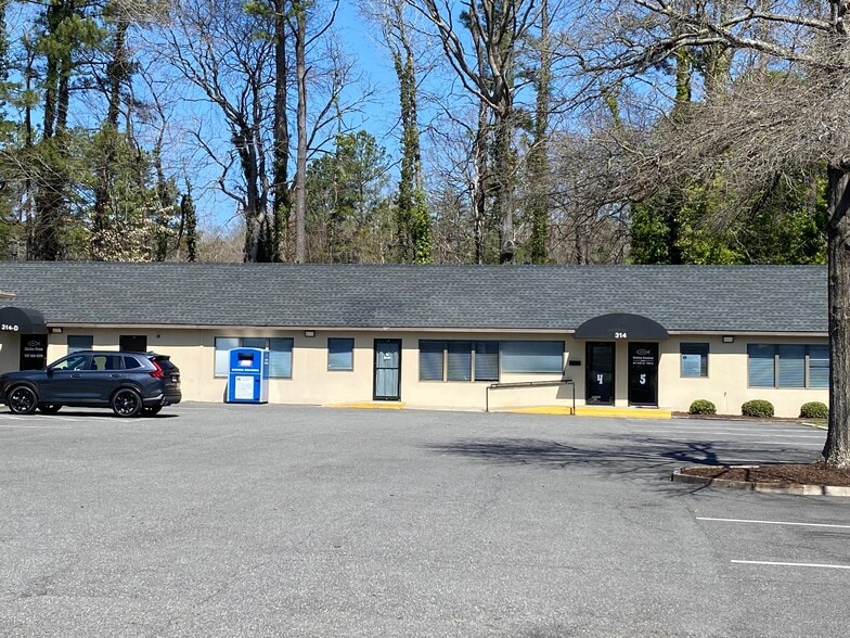 Primary Photo Of 312 Second St, Williamsburg Unknown For Lease