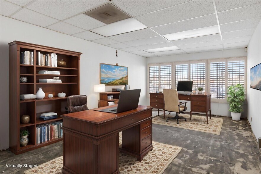 More Photos Of 239 W Washington Ave, Escondido General Retail For Sale