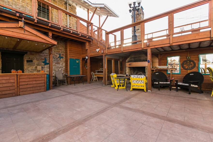 More Photos Of 302-304 S River Park Dr, Guttenberg Apartments For Sale