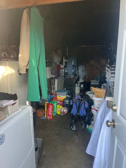 More Photos Of 1068 McDonald Ave, Wilmington Multifamily For Sale