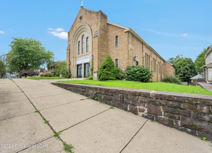 More Photos Of 668 N Main St, Wilkes Barre Religious Facility For Sale