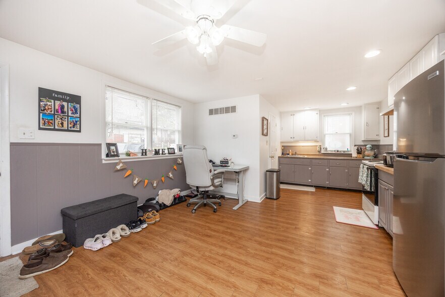 More Photos Of 109 Gravel Pike, Collegeville Office Residential For Sale