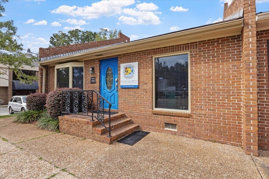 More Photos Of 235-237 John Knox Rd, Tallahassee Medical For Sale