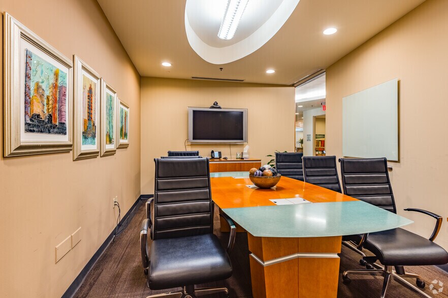 More Photos Of 121-189 S Orange Ave, Orlando Office Residential For Sale