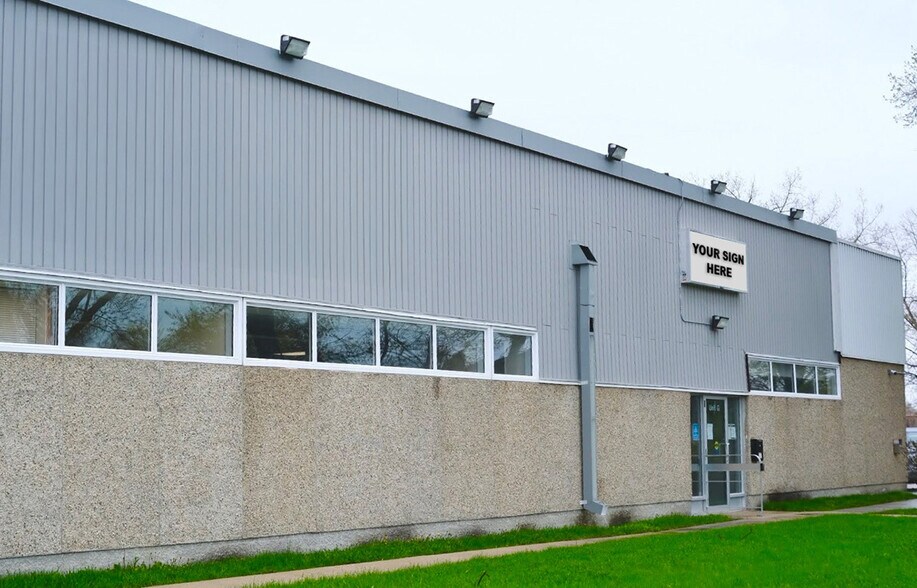 Primary Photo Of 431 Thames Ave, Winnipeg Office For Lease