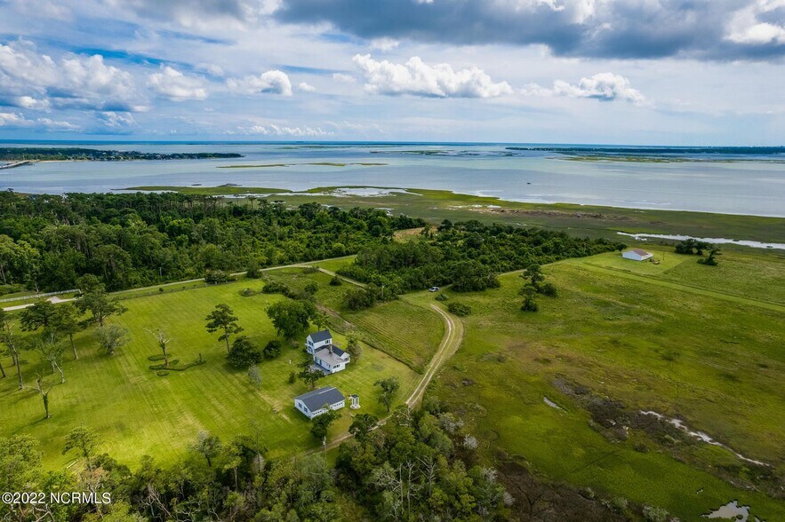 More Photos Of 220 Blue Berry Kennel, Beaufort Land For Sale