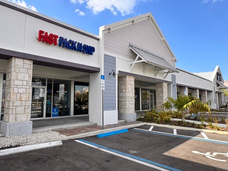 More Photos Of 17274 San Carlos Blvd, Fort Myers Unknown For Lease