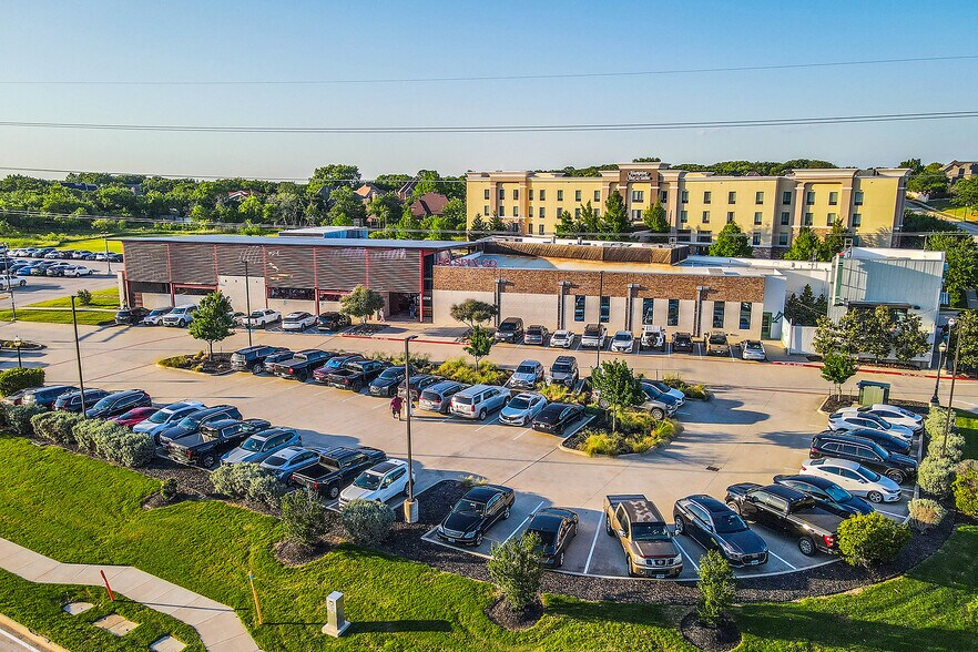 Primary Photo Of 2980 SH TX-114 Frontage Rd, Trophy Club Restaurant For Sale