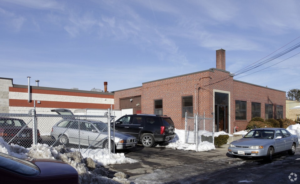 More Photos Of 189 Georgia Ave, Providence Manufacturing For Lease