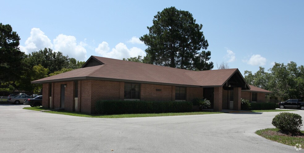 More Photos Of 6601-6535 Chester Ave, Jacksonville Continuing Care Retirement Community For Lease