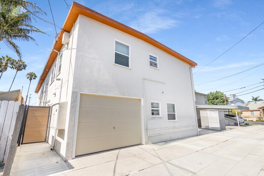 More Photos Of 5711 E 2nd St, Long Beach Apartments For Sale