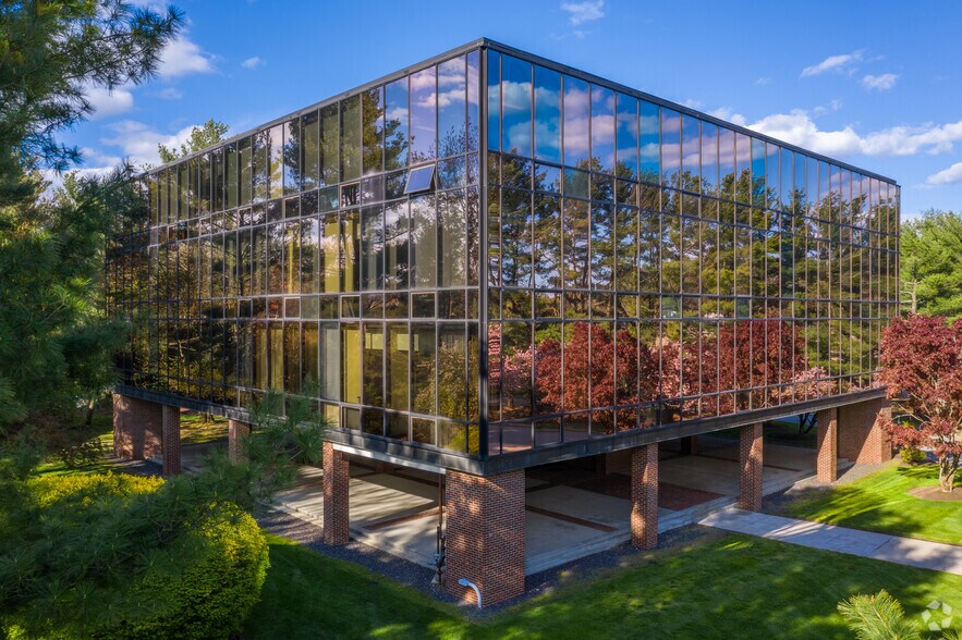 Primary Photo Of 181 Wells Ave, Newton Office For Lease