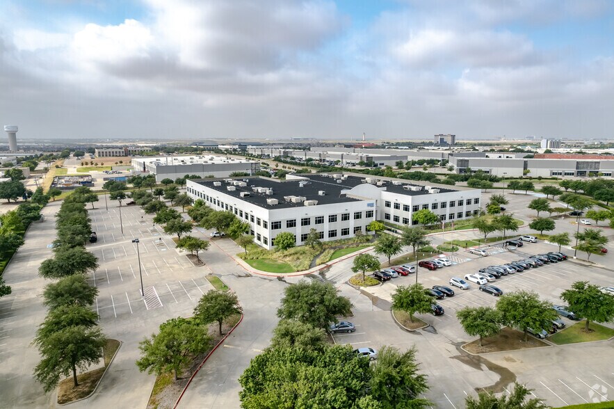 More Photos Of 3660 Regent Blvd, Irving Office For Lease