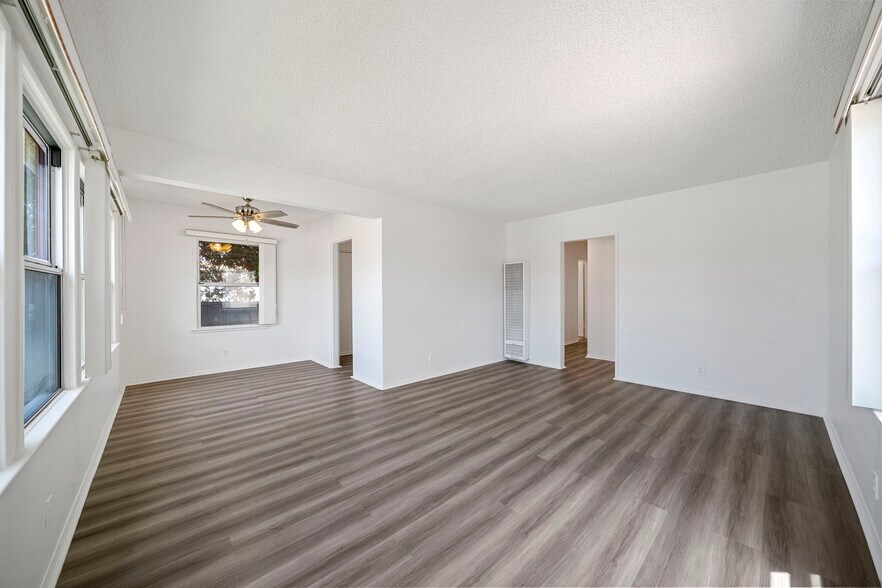 More Photos Of 823-831 W 25th St, San Pedro Apartments For Sale