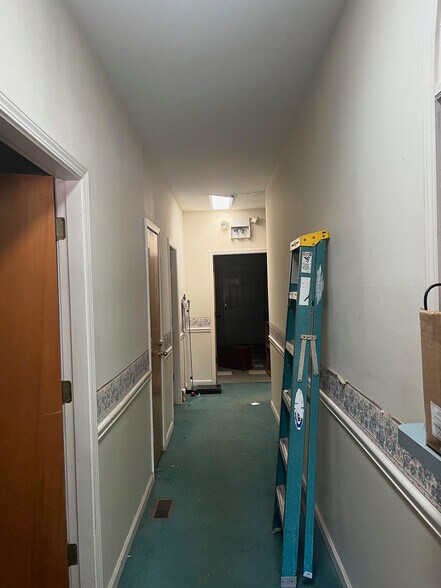 More Photos Of 1075 Cornwall drive dr, Madison Office For Sale