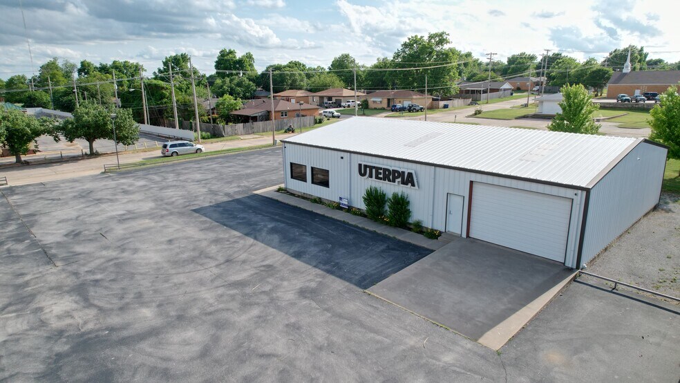 More Photos Of 1665 W Legacy Dr, Duncan Flex For Sale