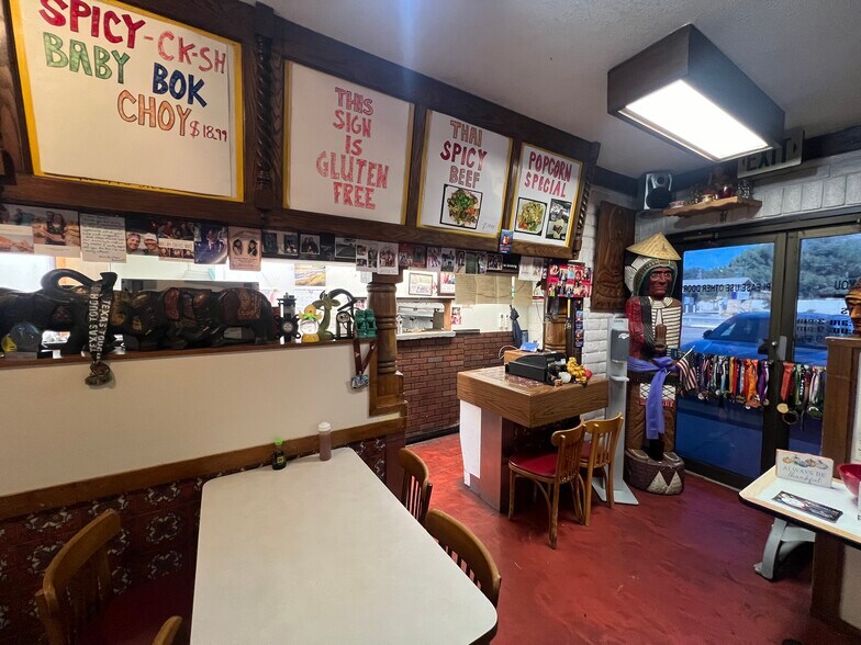 More Photos Of 400 W Kansas, Midland Restaurant For Sale