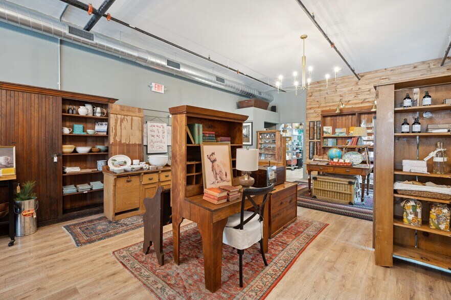 More Photos Of 325 Central Ave, Whitefish Storefront Retail Office For Sale