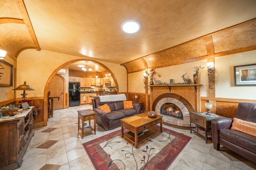 More Photos Of 295 Panthers Den Rd, Makanda Hotel For Sale