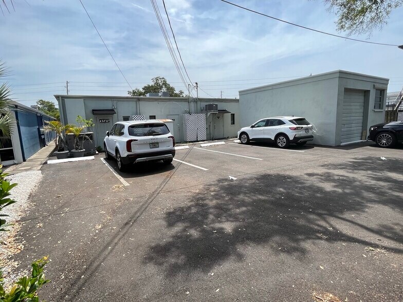 More Photos Of 420 Indian Rocks Rd N, Belleair Bluffs Storefront Retail Office For Sale